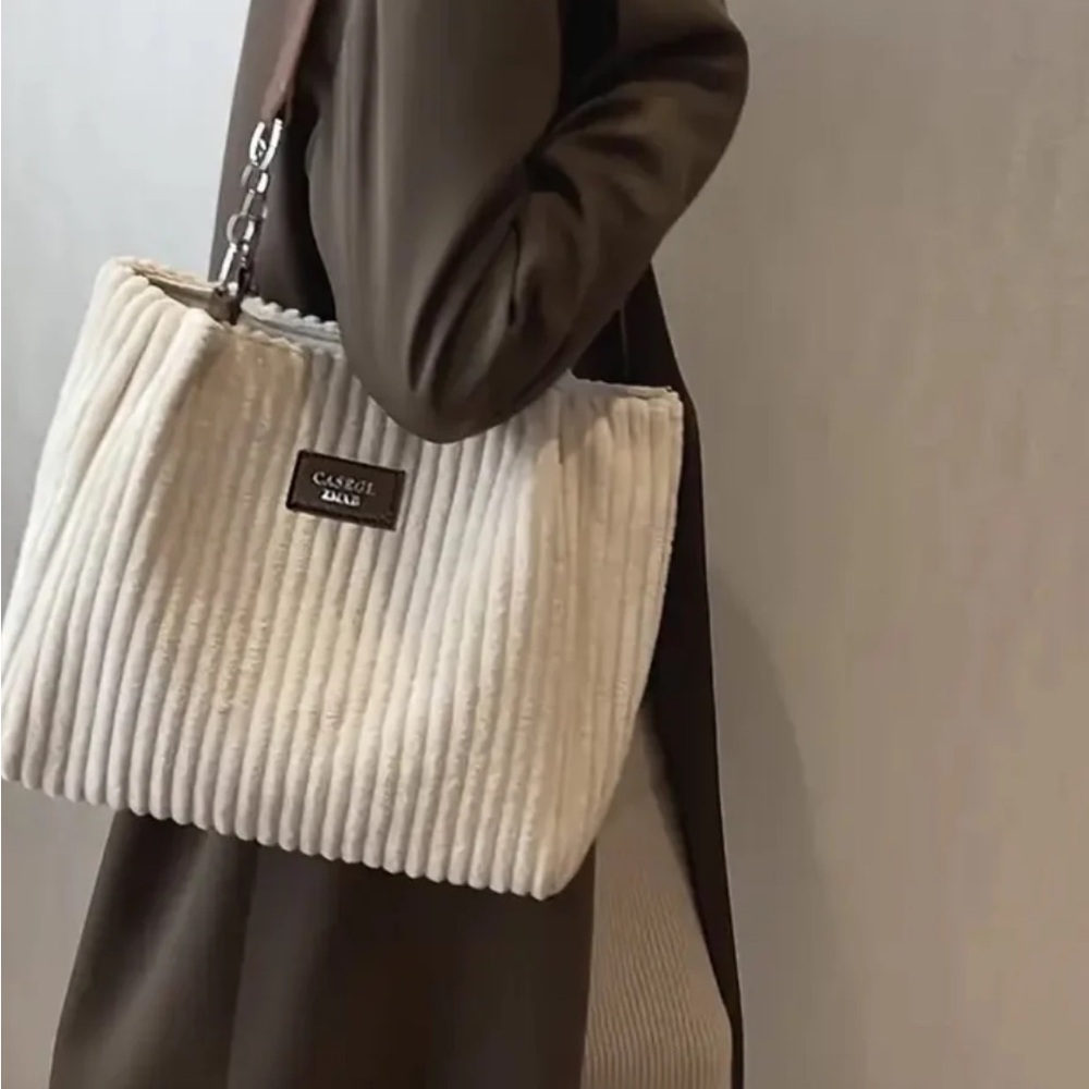 Lilibeth Faux Fur Shoulder Bag Cream NWOT
